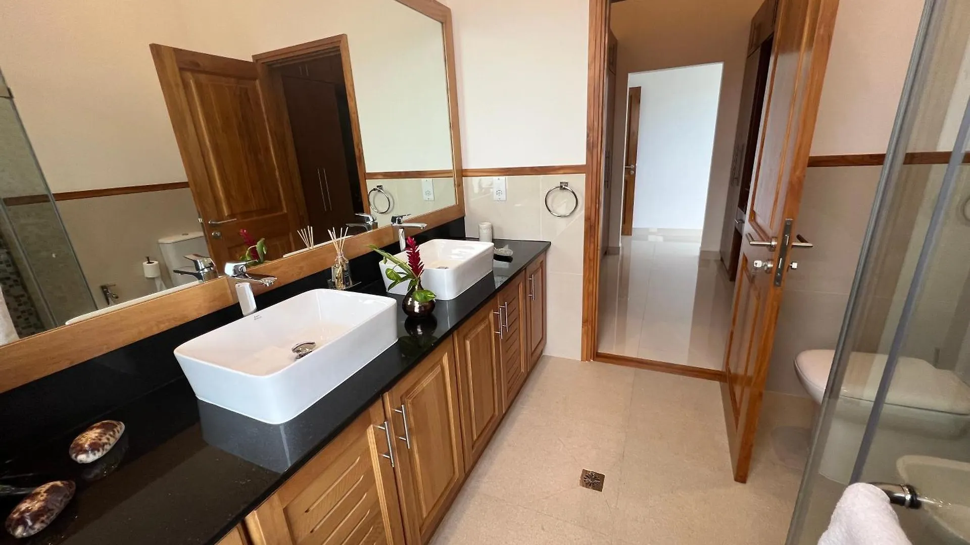 Misere 3Br Villa With Pool By Cliffhanger Villa